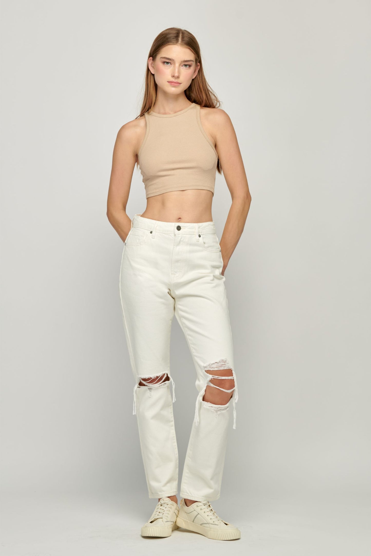 [Tracey] Cream Distressed Straight Mom Jean