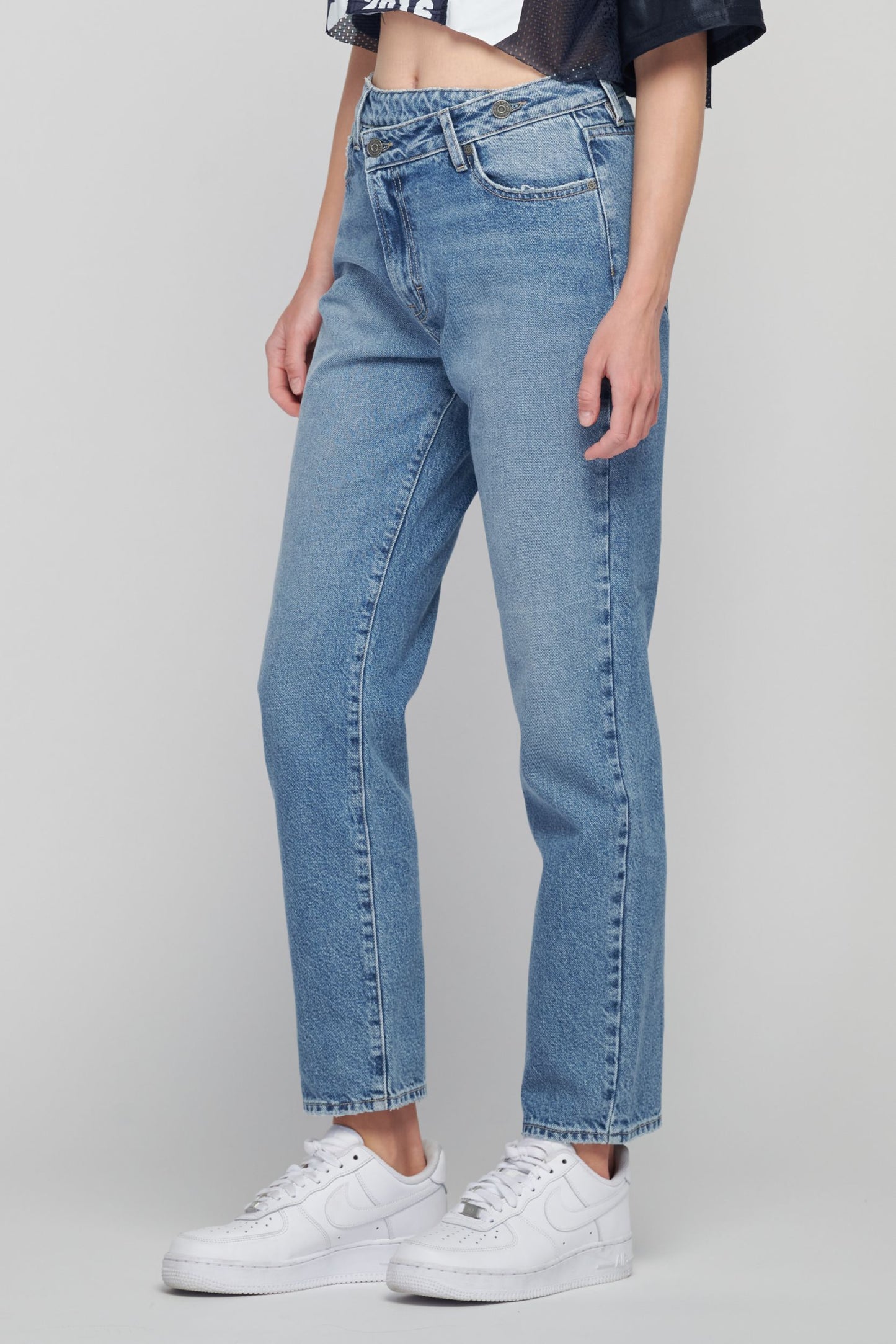 [Tracey] Crossover High Rise Straight Jean