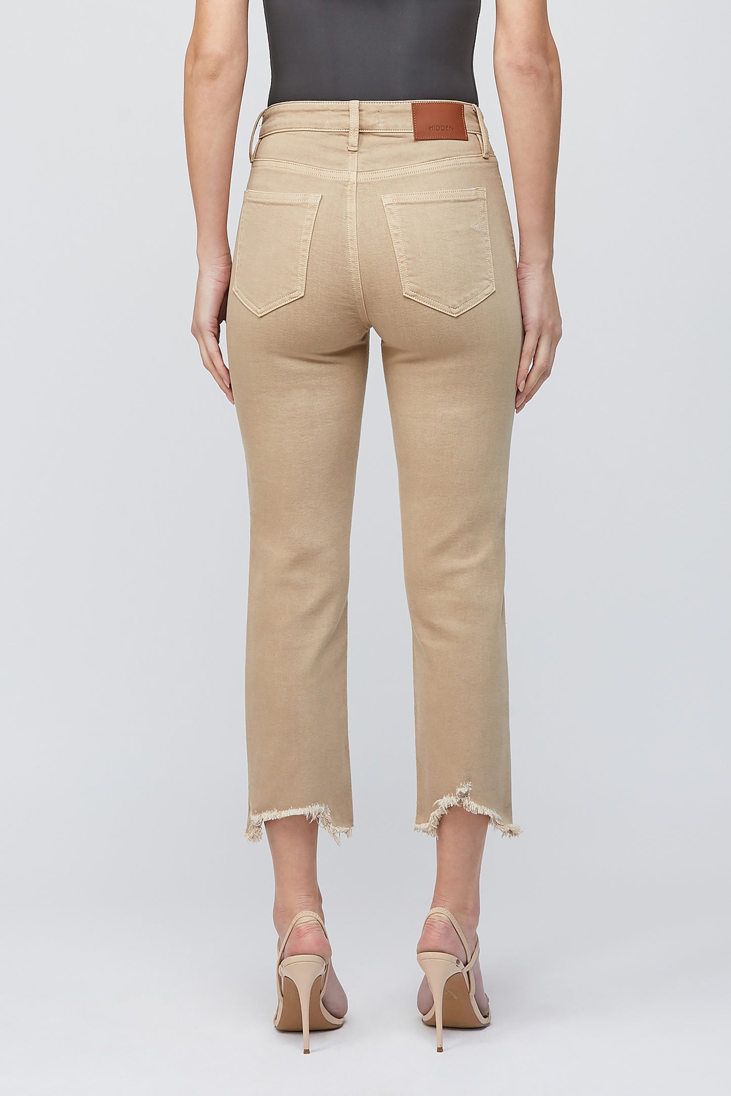 [Tracey] Khaki Wash Stretch Distressed 25" Inseam Cropped Straight