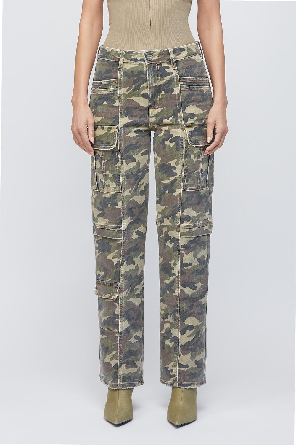 [Tracey] Camo Straight Jean