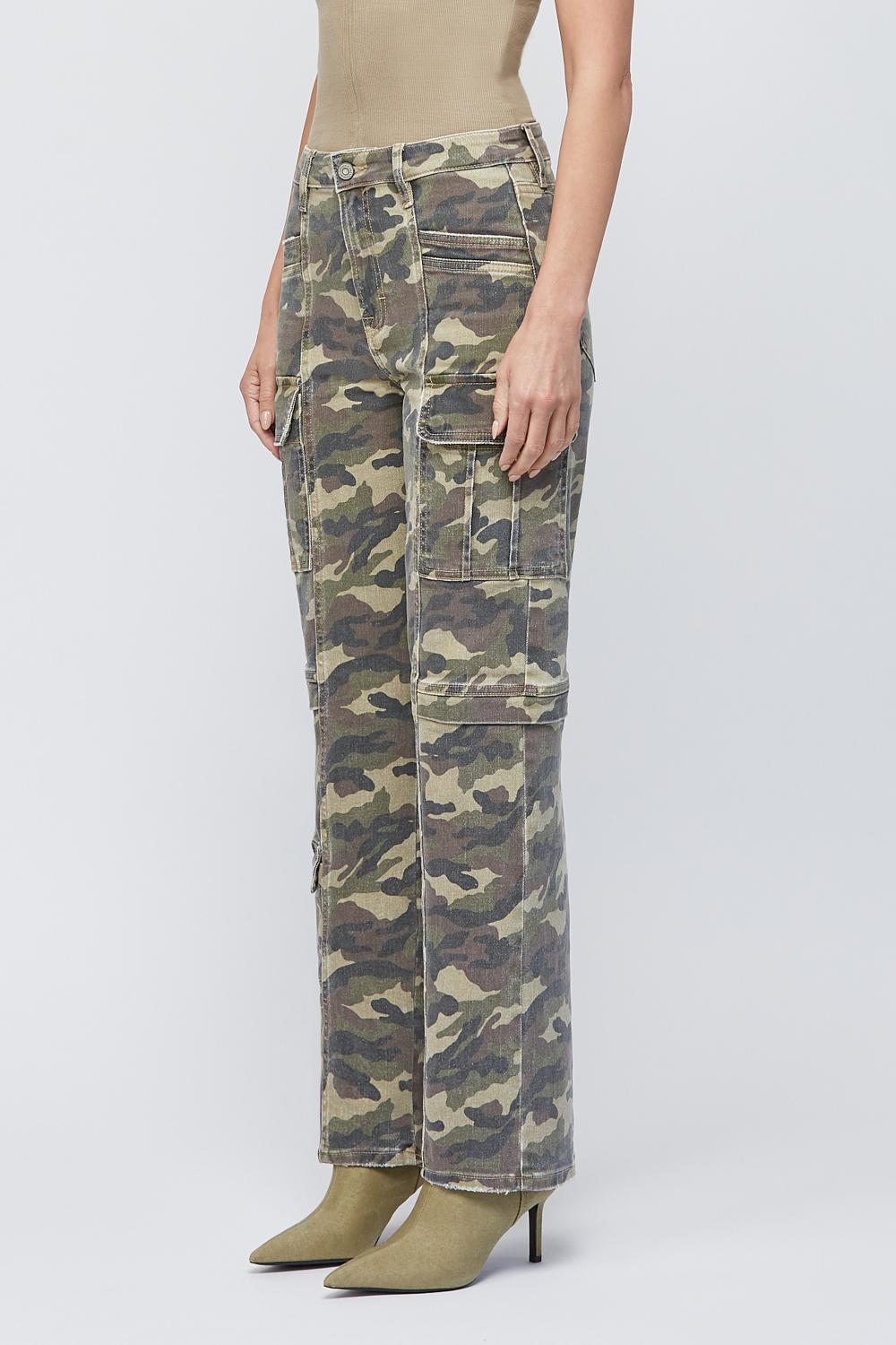 [Tracey] Camo Straight Jean