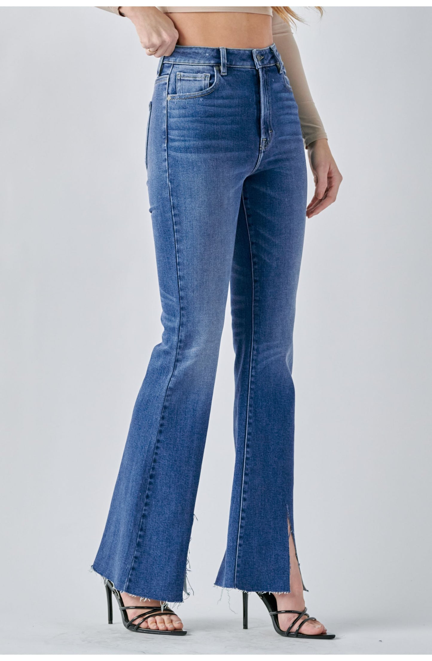 [Happi] Dark Ultra High Rise Front Slit Flare Jean