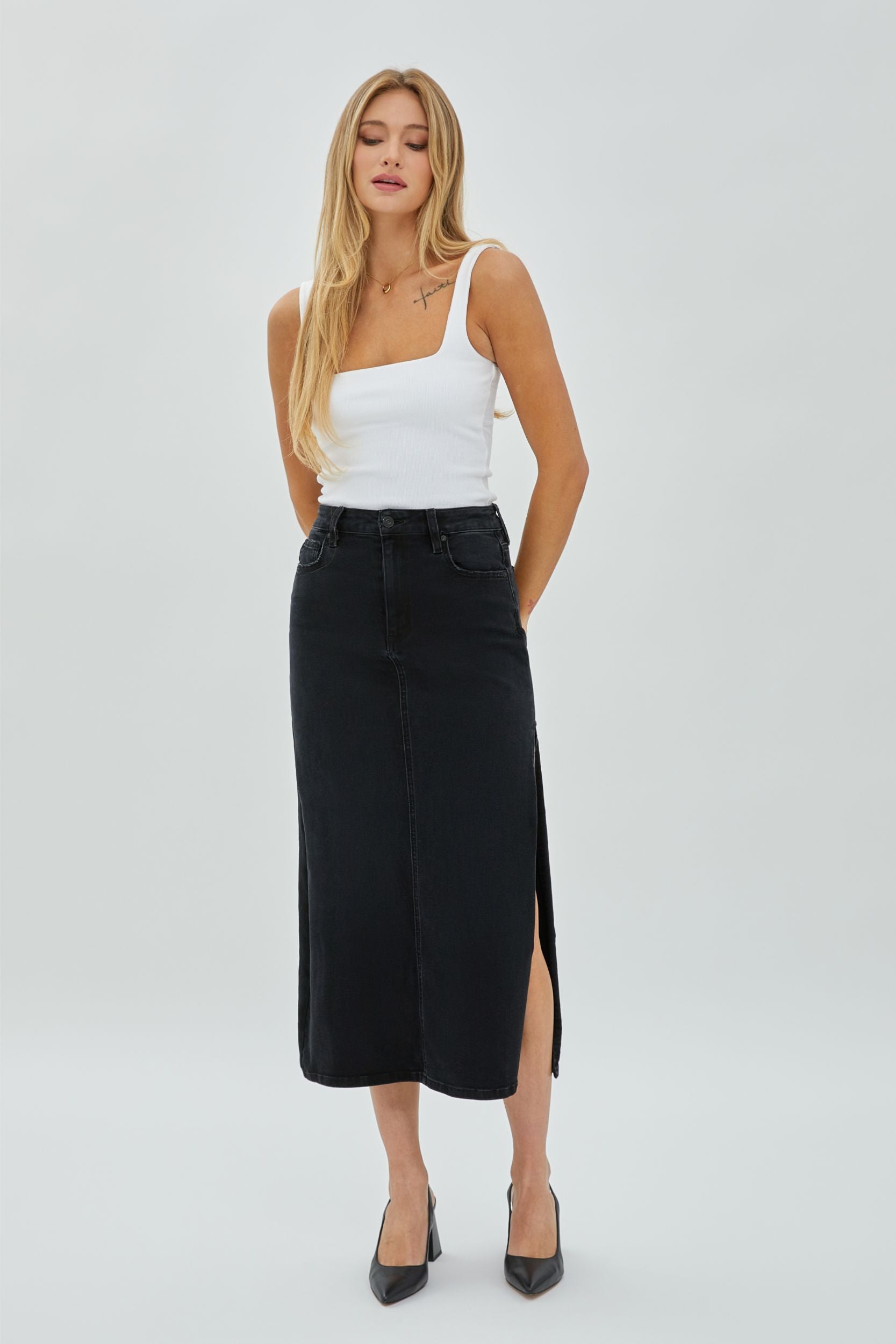 【PORTERNA】Prep mid length skirt Peyton] Black Side Slit Stretch Long Skirt – HIDDEN LARCHMONT