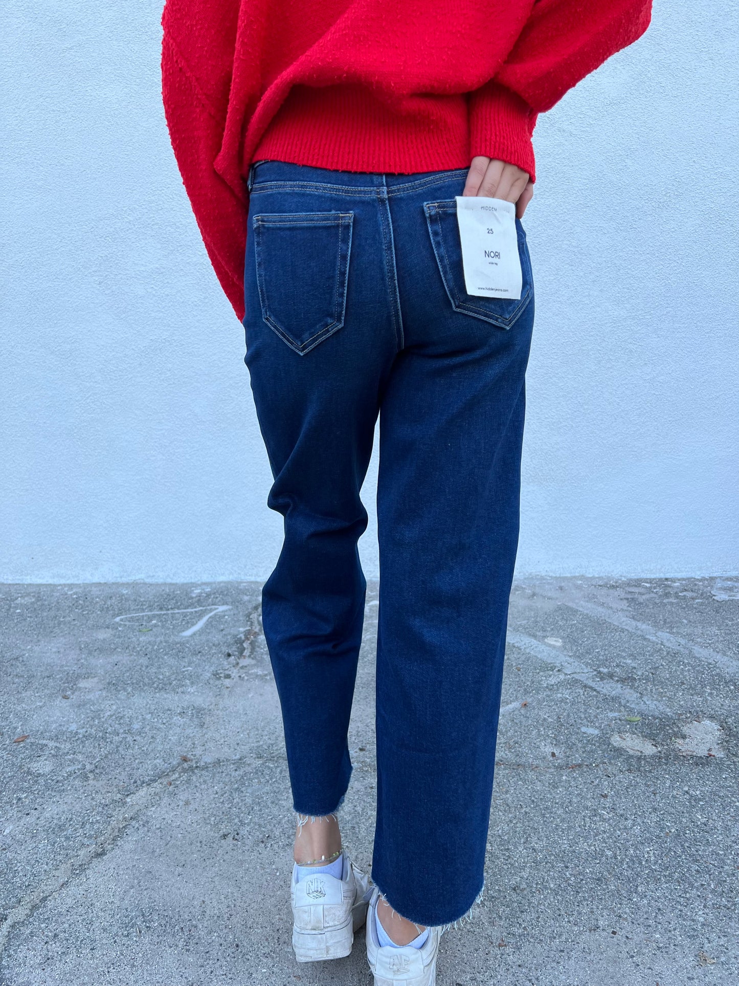 [Nori] Wide Leg Dark Jeans