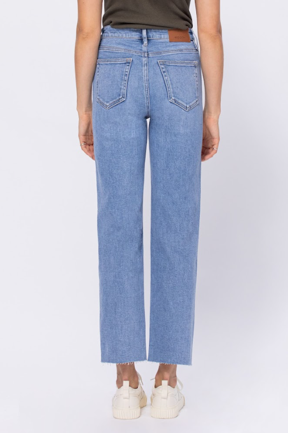[Tracey] Light Wash Stretch Straight Jean